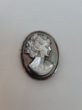 Vintage Sterling Cameo Pendant/Brooch